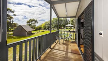 Deluxe Cabin | Balcony