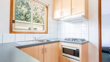 Family Cabin - Sleeps 4 | Private kitchenette | Fridge, microwave, stovetop, coffee/tea maker