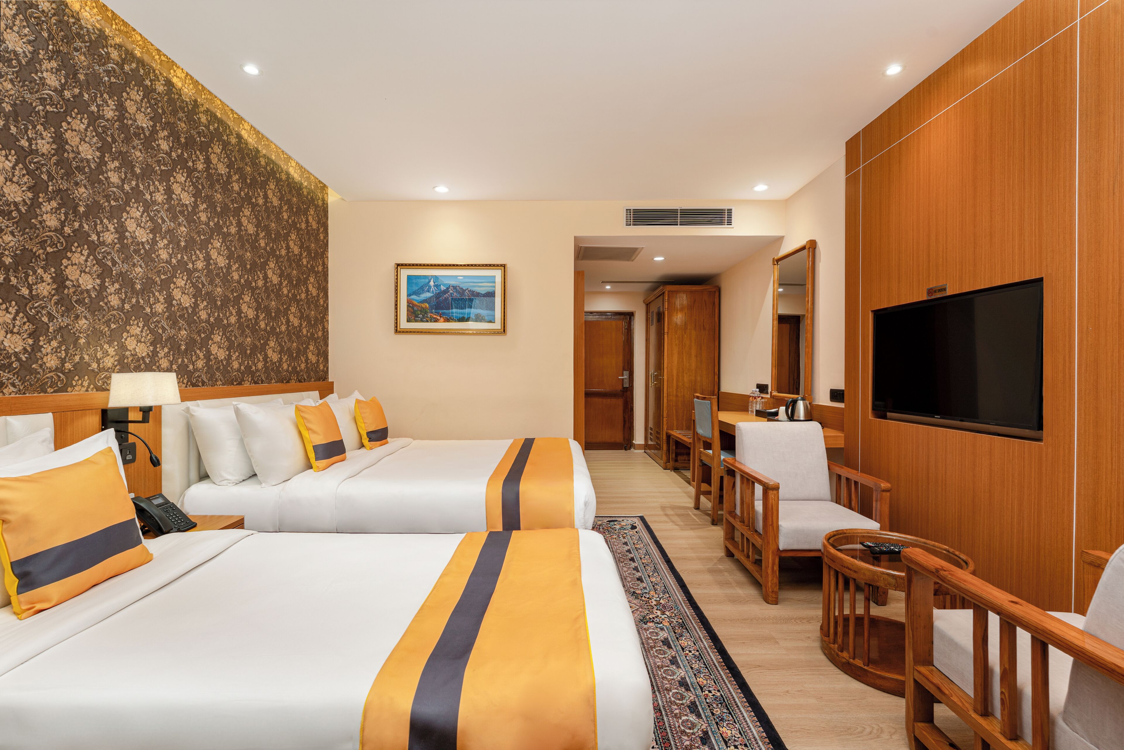 Premium Deluxe | 1 bedroom, minibar, in-room safe, desk
