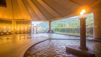 室内 SPA 浴缸