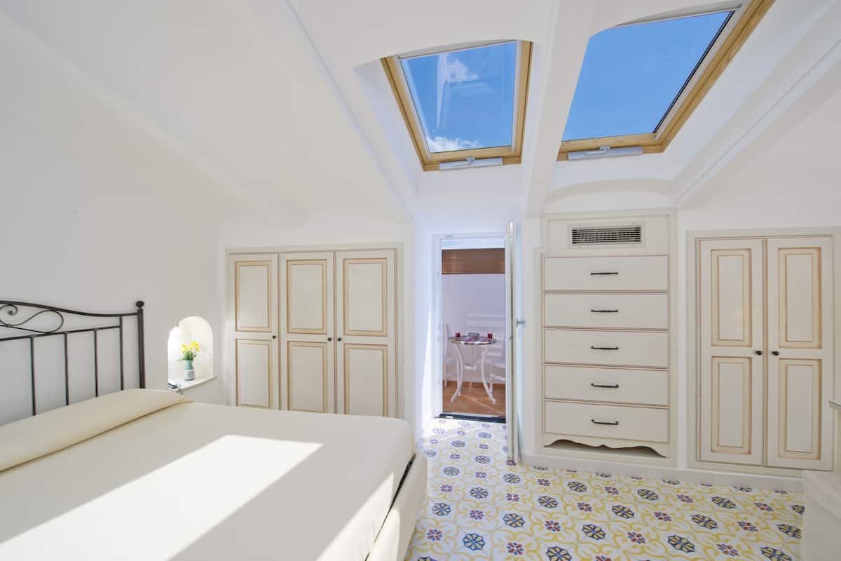 deluxe double room with extra bed | 1 bedroom, premium bedding, down duvets, memory-foam beds