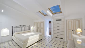 Deluxe Double room with Extra Bed