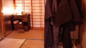House - Shunju Shijo (Kyoto)