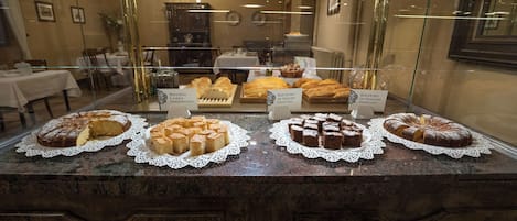 Daily buffet breakfast (EUR 12 per person)