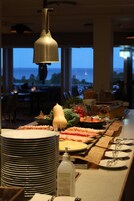 Petit déjeuner buffet compris tous les jours