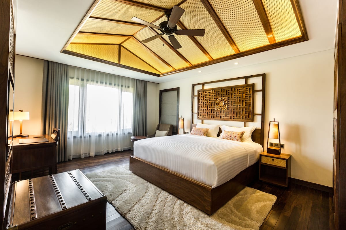 Villa, 3 Bedrooms, Private Pool | In-room safe, desk, laptop workspace, blackout drapes