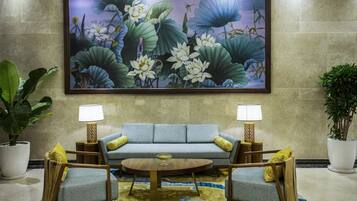 Área de estar no saguão