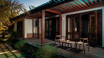 Vila, 2 quartos, vista para o jardim | Vista do quarto