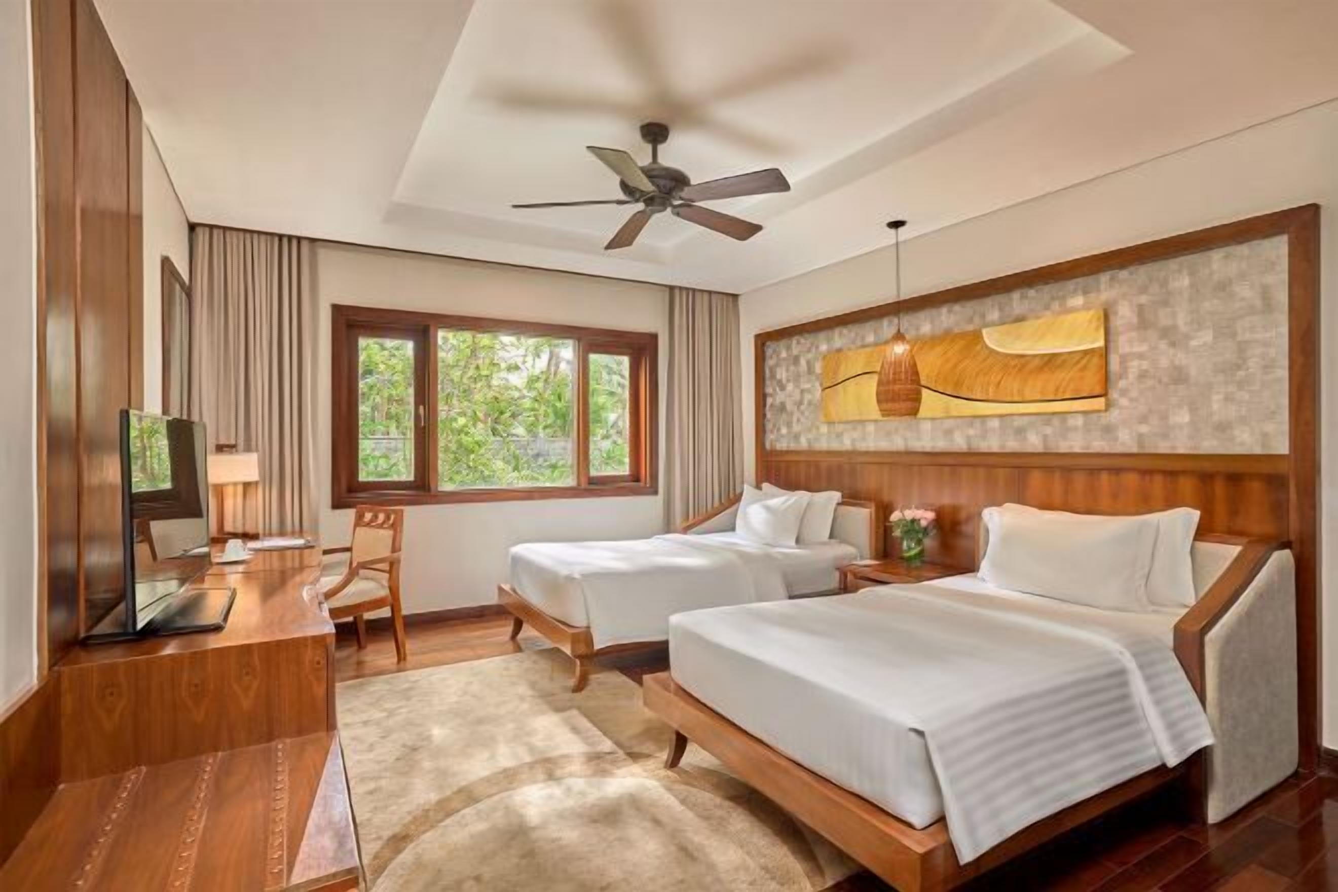 In-room safe, desk, laptop workspace, blackout curtains
