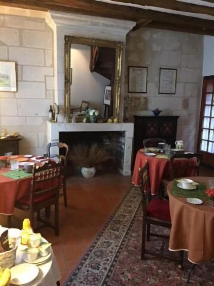 La Demeure Saint-Ours by null