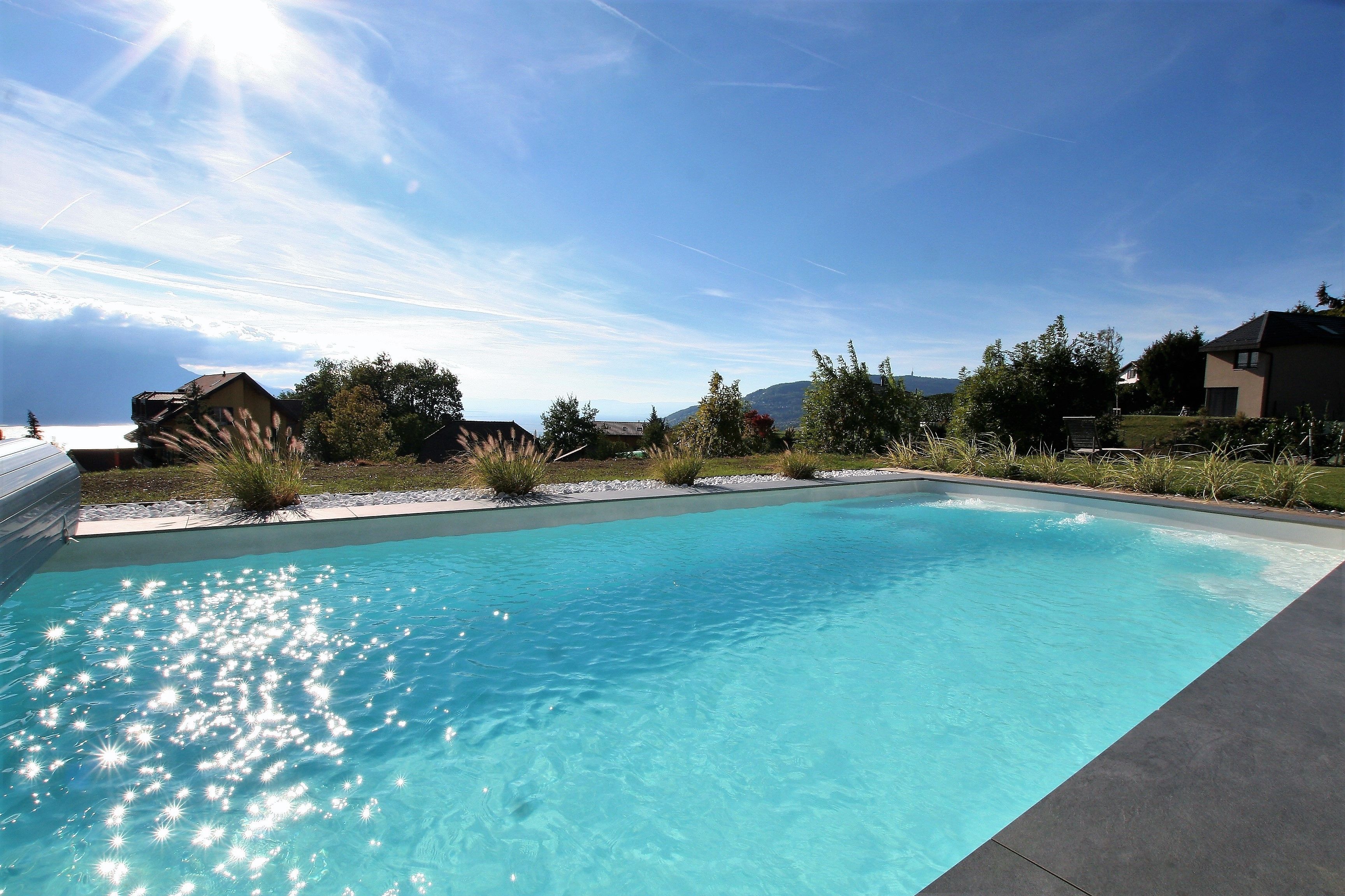 Piscine extérieure (ouverte en saison)