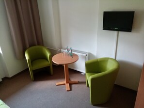 Basic Double Room, Ensuite - Pension & Gaststätte Sommerfrische (Ehrenfriedersdorf)
