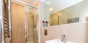 Bathroom - The Chamber Suites (Leeds)