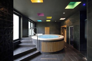 Thai massages, sports massages, manicures and pedicures, massages -  Carlsbad INN hotel & apartments (Dalovice)