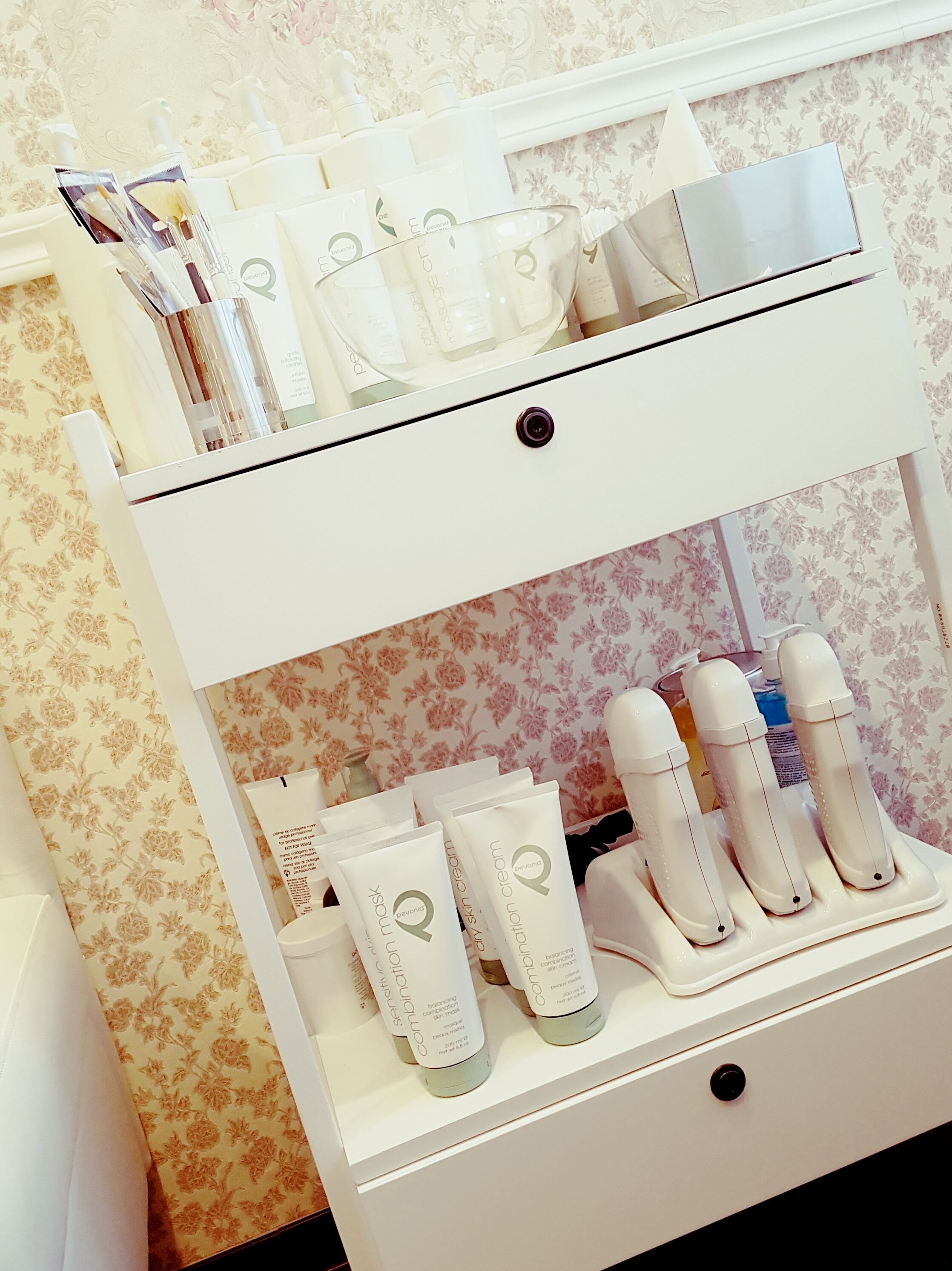 thai massages, sports massages, manicures and pedicures, massages