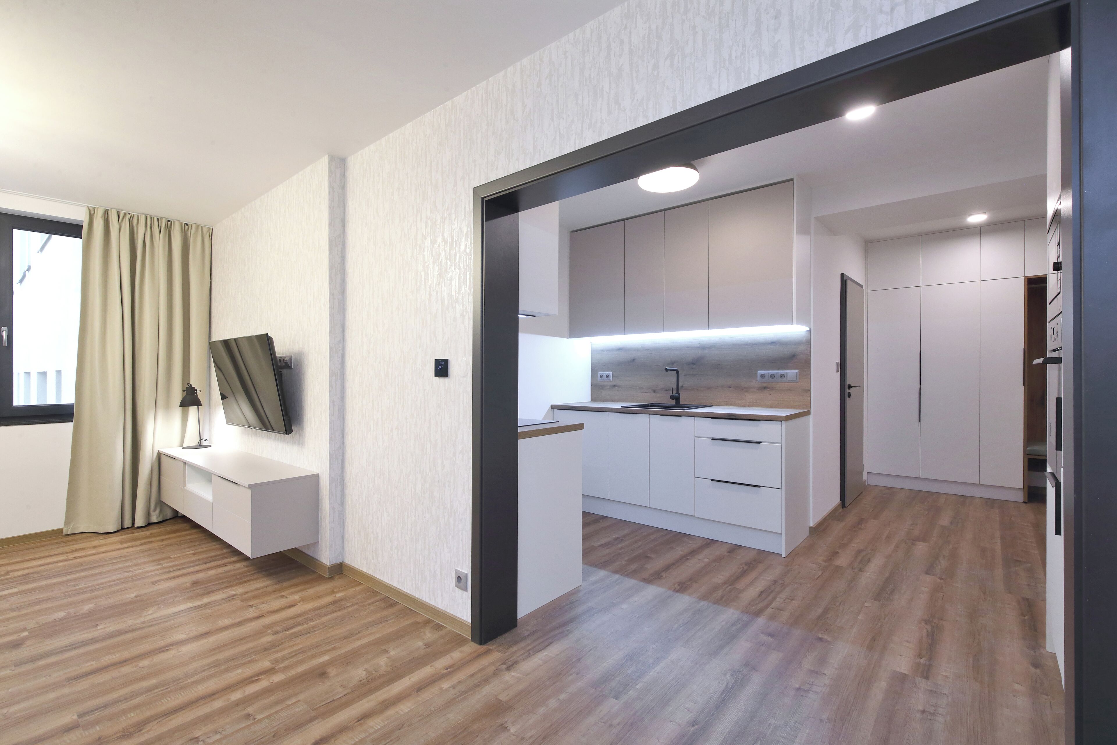 Classic Apartment | Blackout drapes, soundproofing, free WiFi, bed sheets