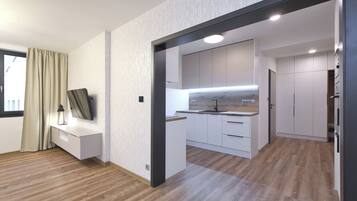 Classic Apartment | Blackout drapes, soundproofing, free WiFi, bed sheets