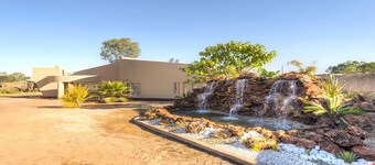 Riverstone Guest Lodge