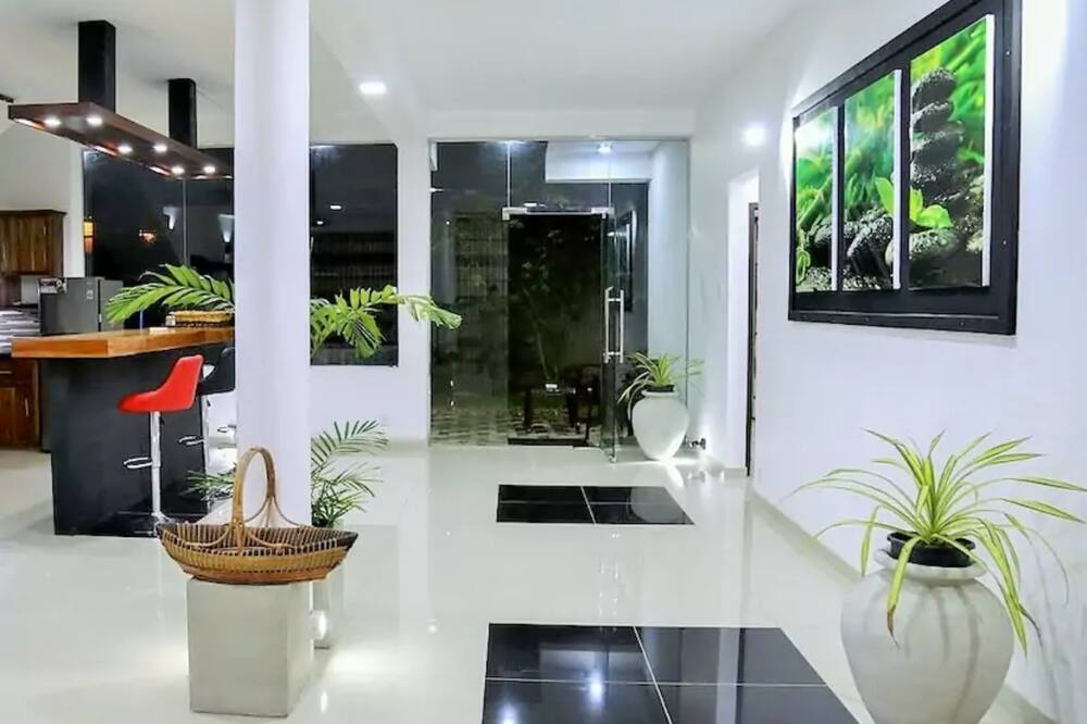 Perennial Home