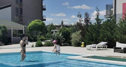 Sangria Luxury Family