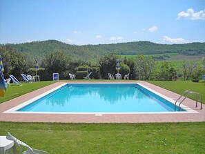 Outdoor pool, pool loungers