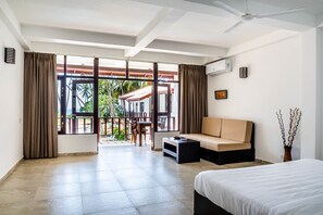 Deluxe Double Room, Balcony, Sea View | Balcony view - Green Parrot Beach Resort (Rekawa)