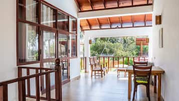 Deluxe Double Room (Side Sea View) | Balcony