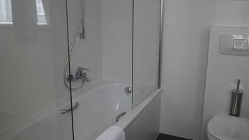 Een douche, een haardroger