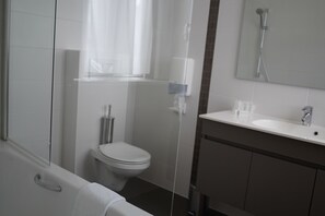 Regadera y secadora de cabello 