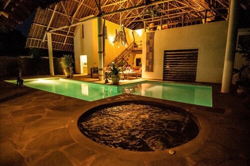 Maisha Marefu Luxury Villa
