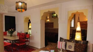 Unclassified image, 2 of 65, button - Riad Miliana (Marrakech)