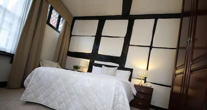 Crown Hotel