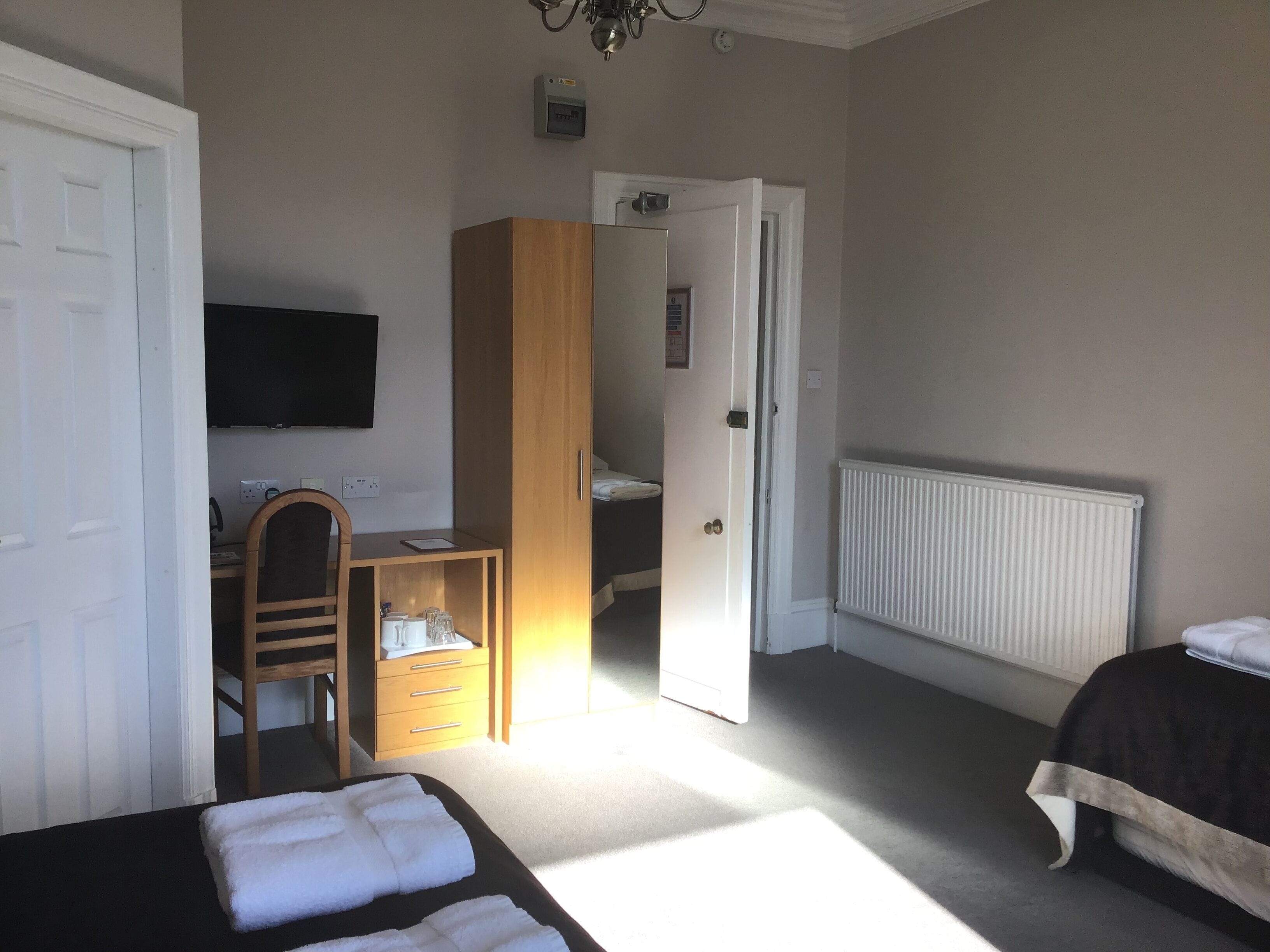 hypo-allergenic bedding, iron/ironing board, free wifi, bed sheets