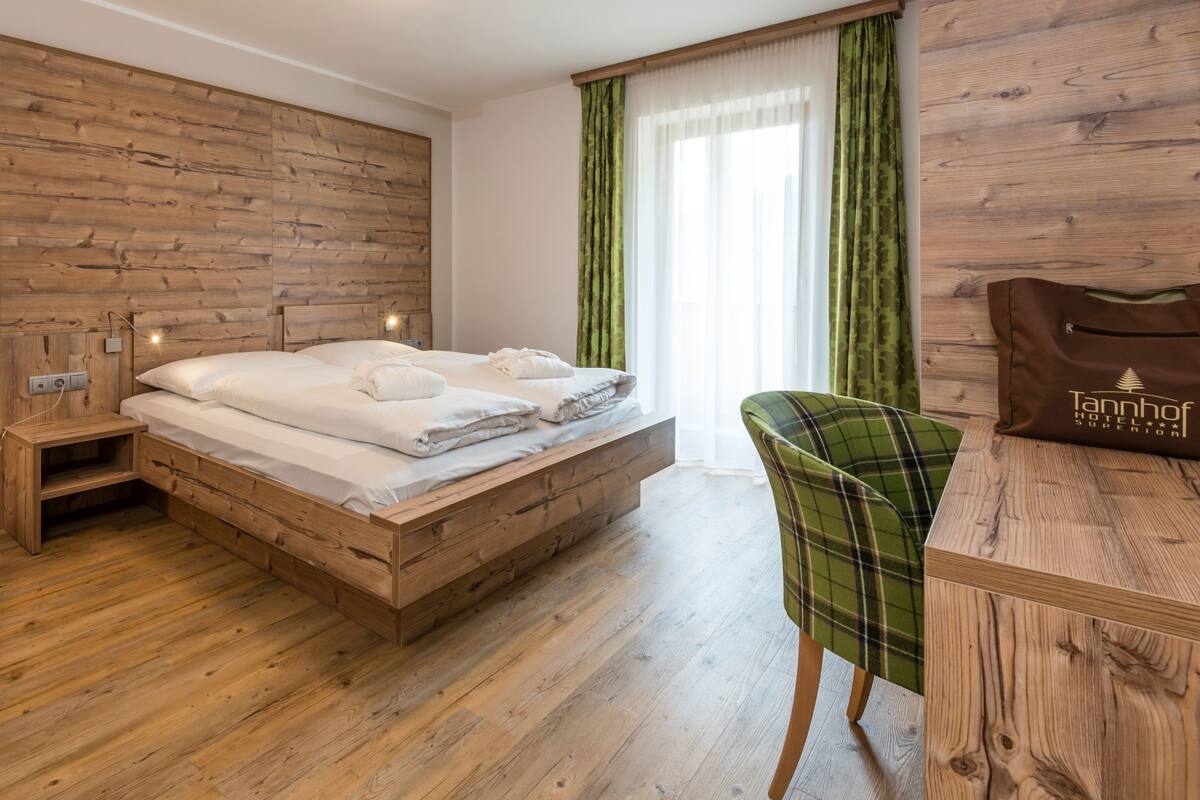 Standard Double Room | In-room safe, desk, free WiFi