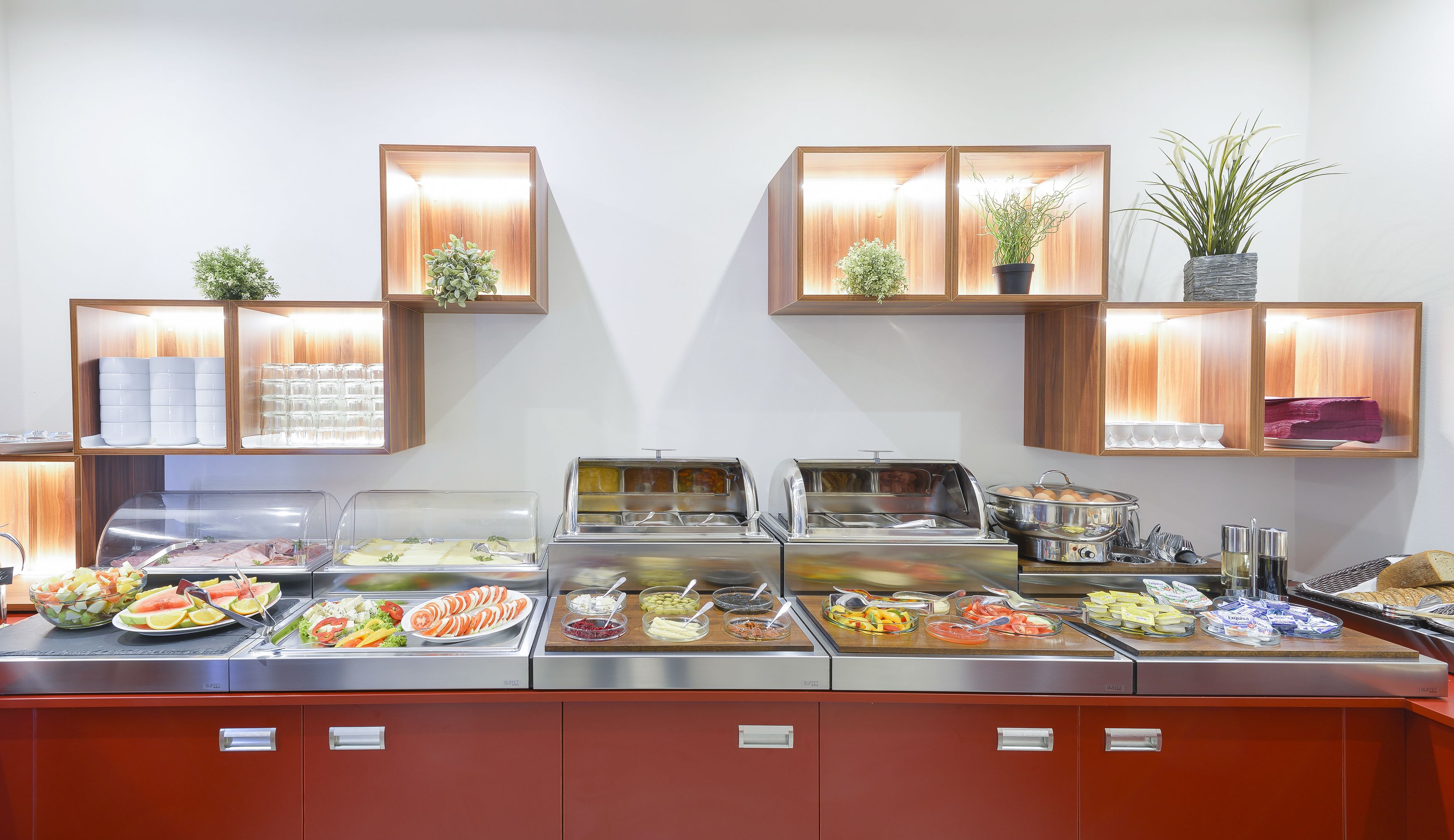 Daily buffet breakfast (EUR 10 per person)