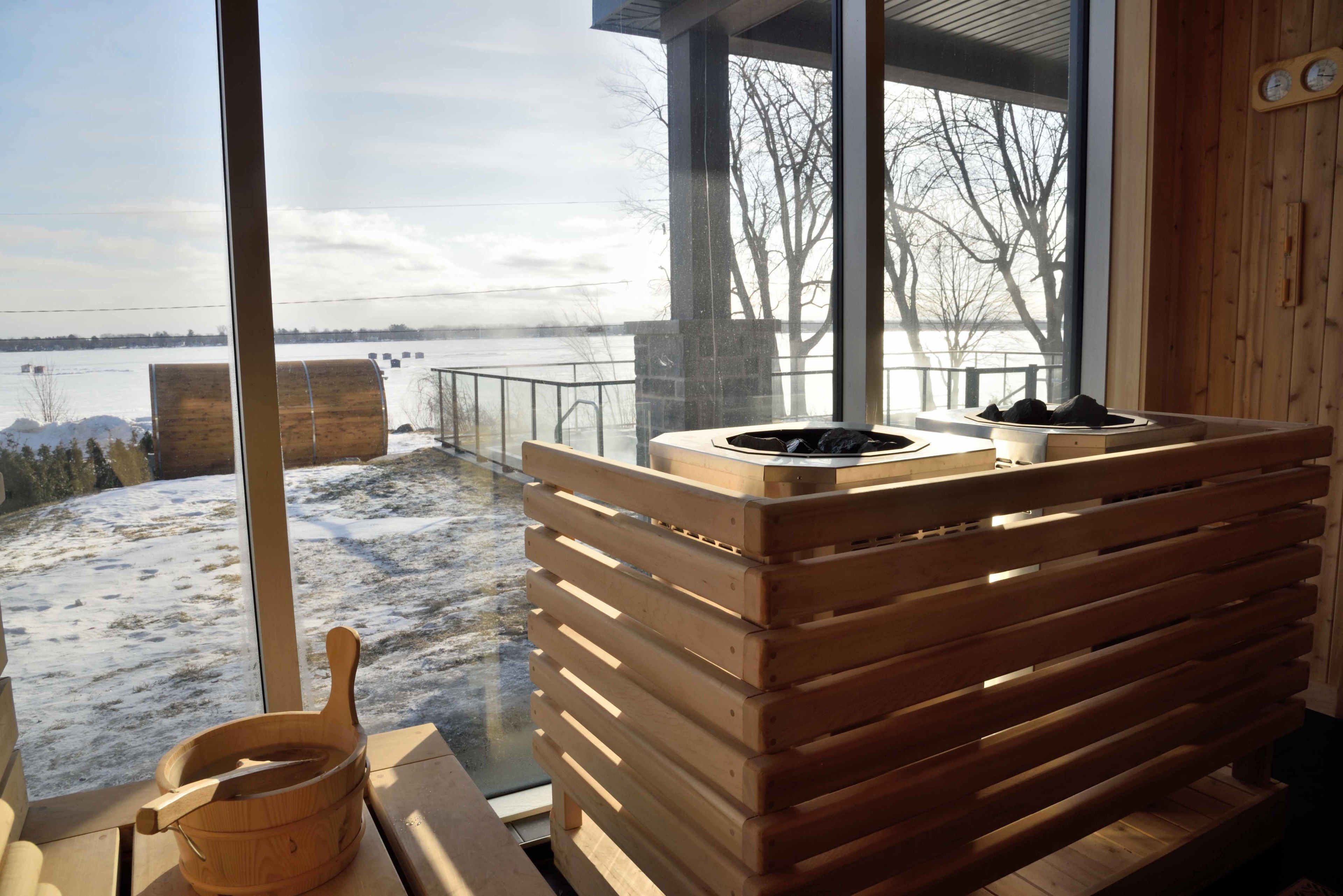 couples treatment room(s), sauna, hot tub, steam room, body treatments