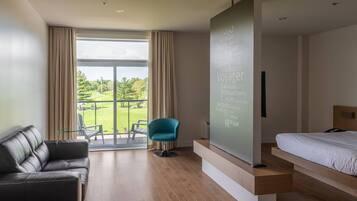 1 bedroom, minibar, laptop workspace, soundproofing
