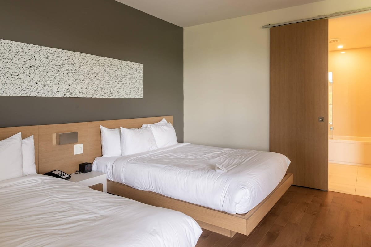 1 bedroom, minibar, laptop workspace, soundproofing