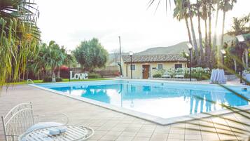 Outdoor pool, sun loungers