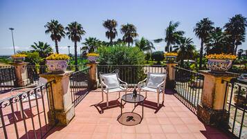 Double Room, Terrace | Free WiFi, bed sheets