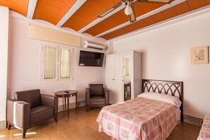 1 soverom, blendingsgardiner, lydisolert og wi-fi (inkludert)