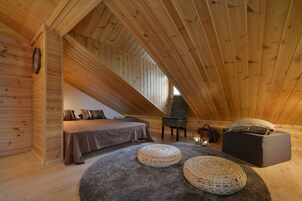 Superior Apartment 4, Sauna (Pets allowed - Bed Linens Available for Extra Cost) | 1 bedroom, individually decorated, individually furnished, desk