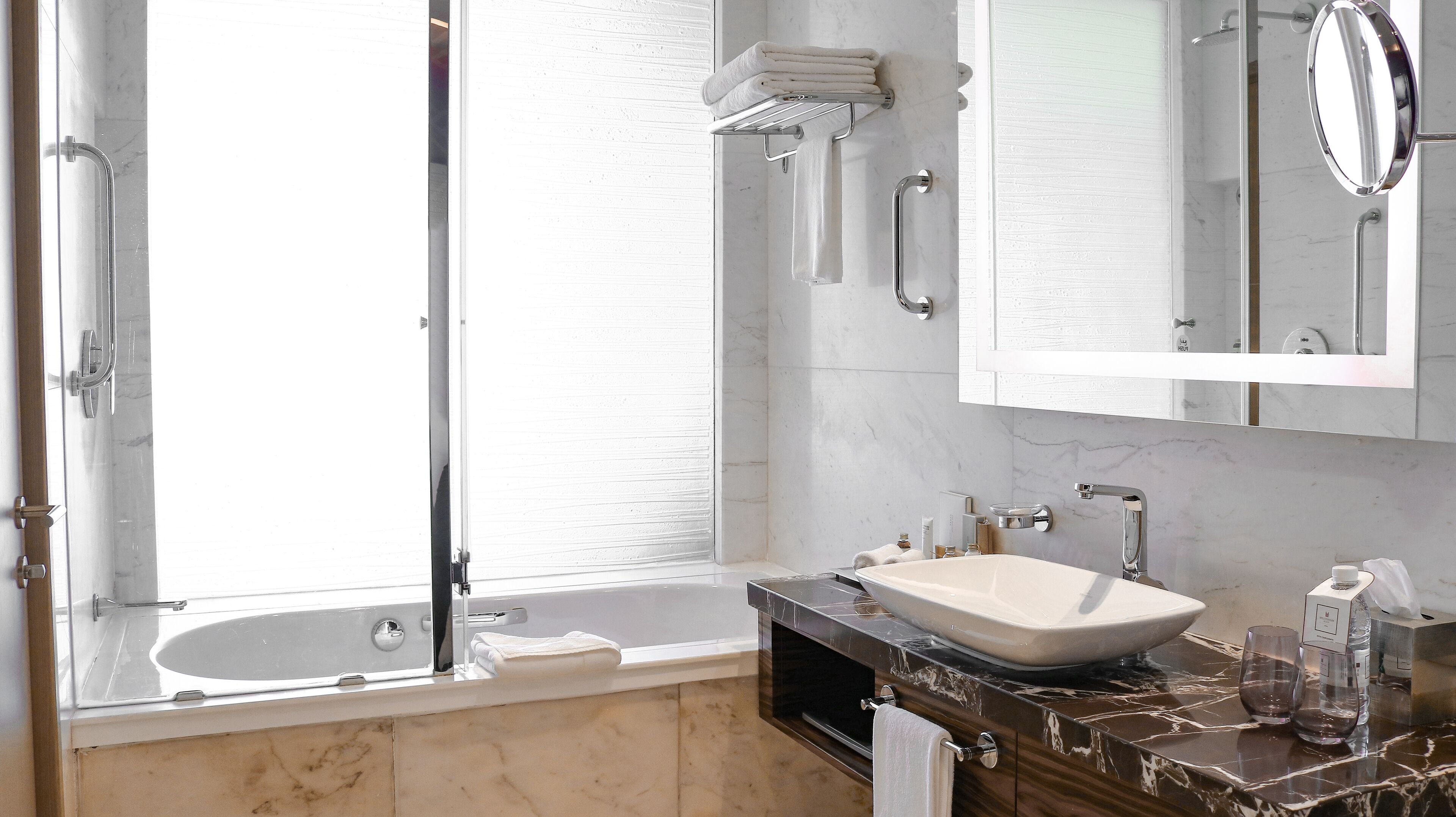 Photo - Millennium Plaza Doha