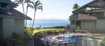 Kahana Outrigger #1a2 3 Bedroom Condo by RedAwning
