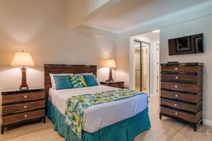 Condo, 3 Bedrooms