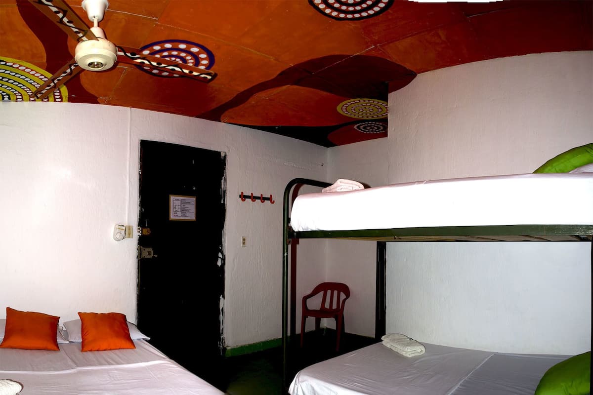 Comfort Quadruple Room (Air conditioning) | In-room safe, rollaway beds, free WiFi