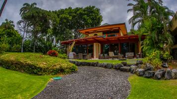 House, 3 Bedrooms | Exterior