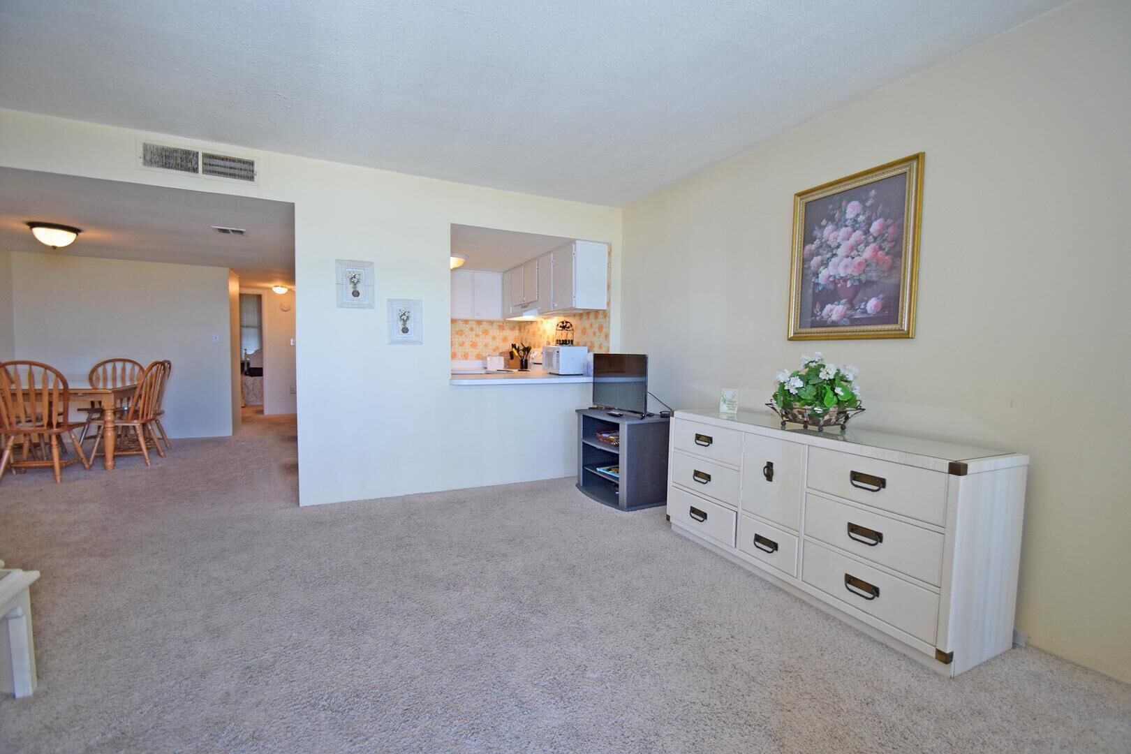 Condo, 1 Bedroom | Interior