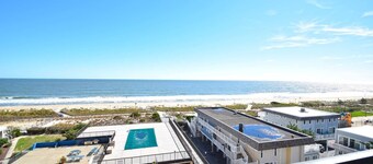 Fountainhead 702 by RedAwning