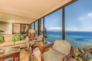 Beach/ocean view - Mahana Resort #1017 1 Bedroom Condo by RedAwning (Lahaina)